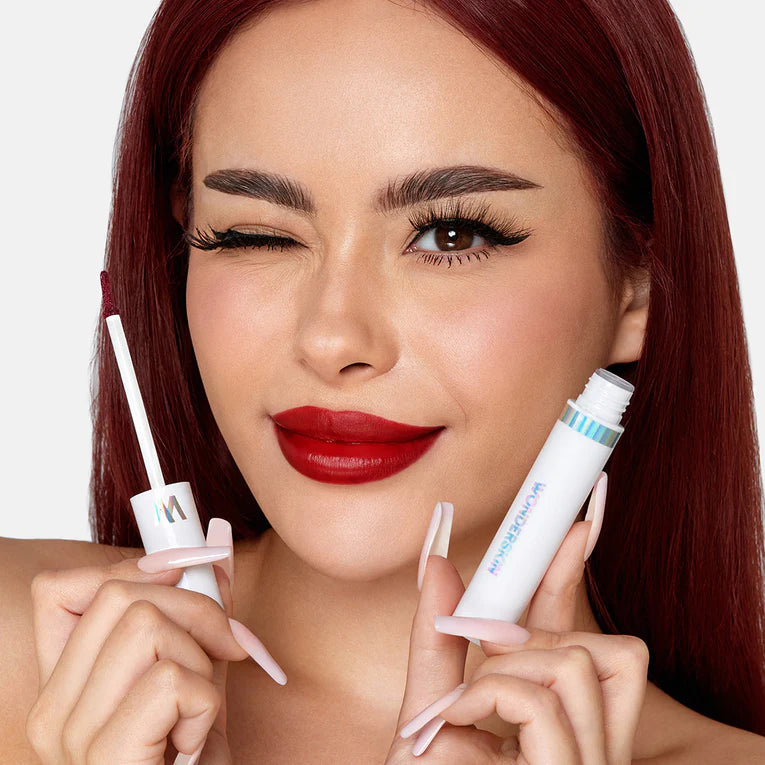 WonderBlade© Lip Stain Masque - Hayley (rich neutral red)