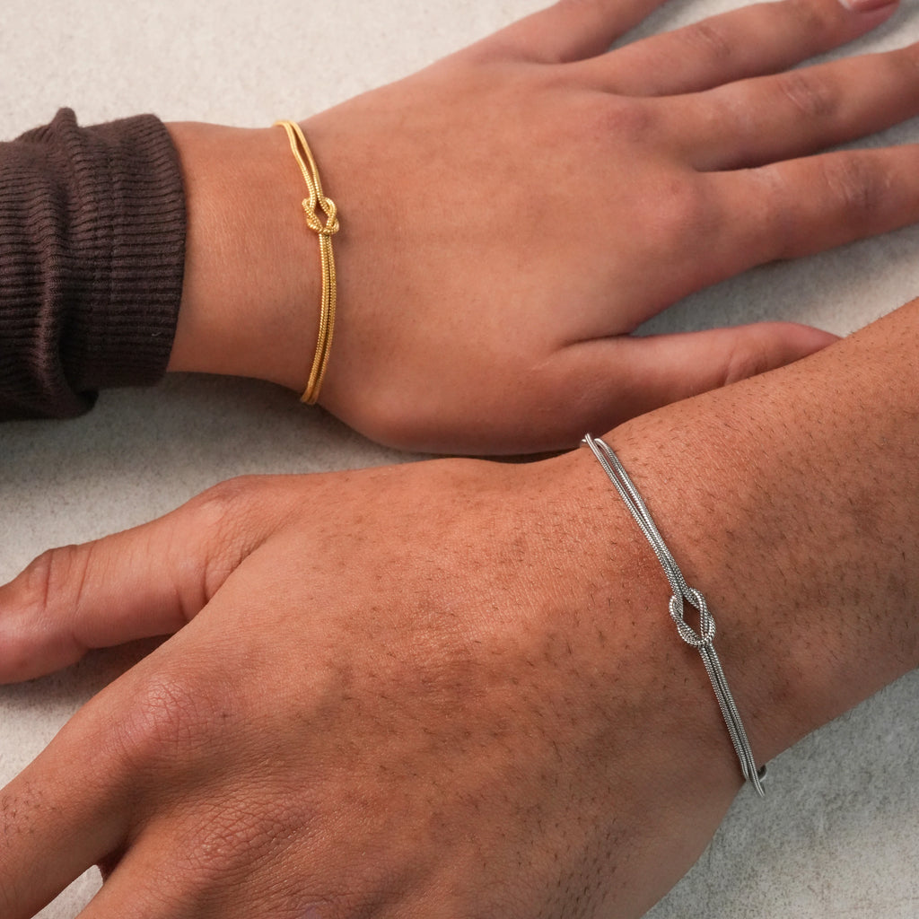 Forever Knot Bracelet – Meaningful Gift for Couples, Best Friends & Family