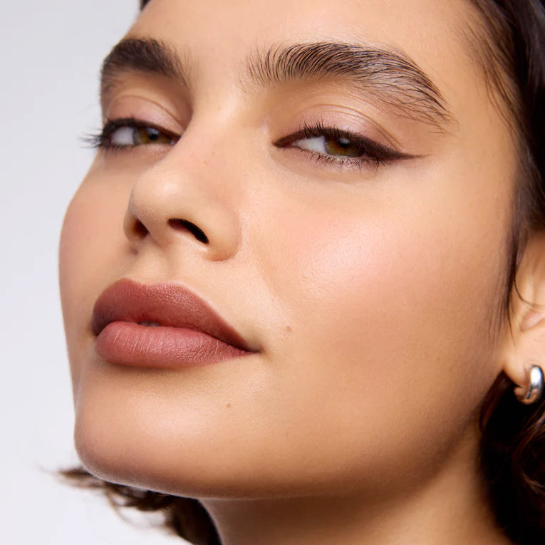WonderBlade© Lip Stain Masque - Hush (neutral brown)